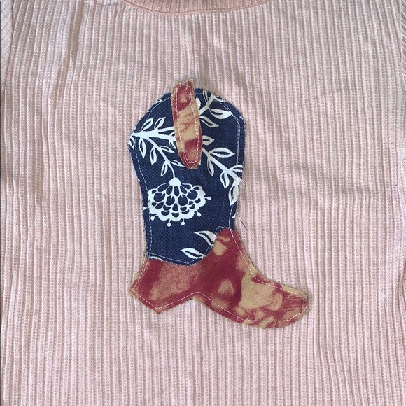 Harlow Pink Ribbed Patchwork Cowboy Boot Short Sleeve Tee - Picture 3 of 4